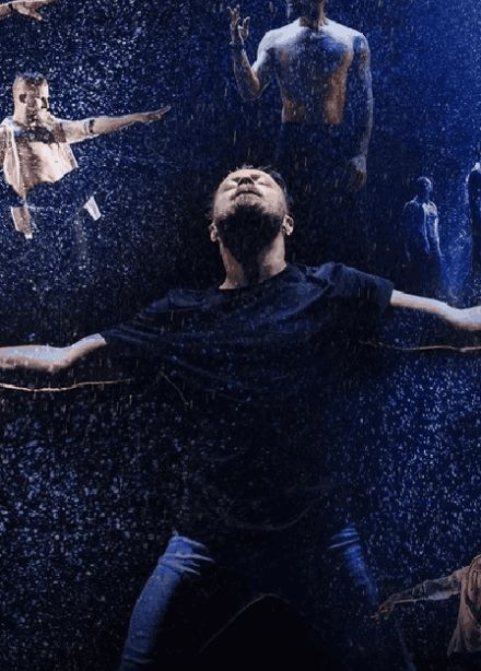 Шоу под дождём V. Признание в любви