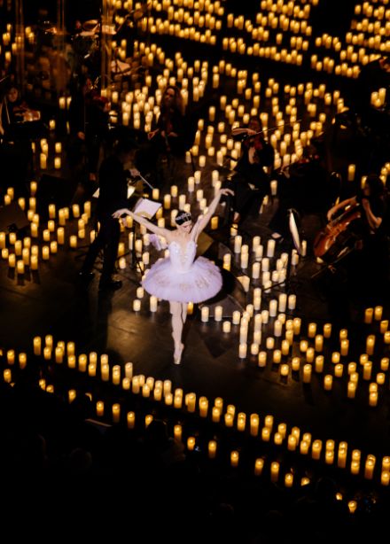 Волшебный свет Рождества. Lumisfera и 5000 свечей